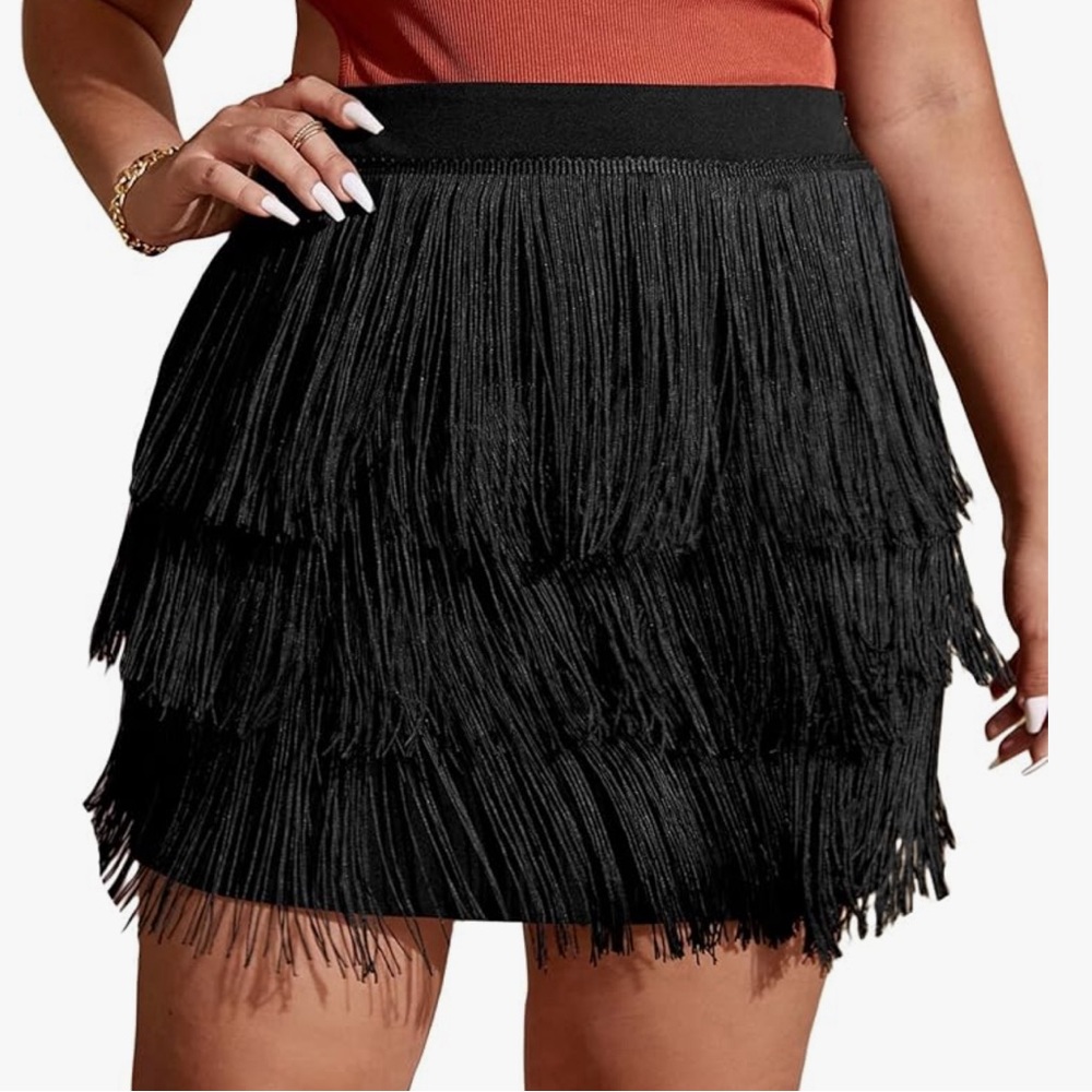 WDIRARA Women's Plus Size High Waisted Fringe Layered Mini Tassel Skirt